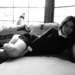 Ana de Armas Instagram - #tbt 2018. A rainy day in LA when @gregwilliamsphotography and I took pictures and ate hotdogs. 📷🌭