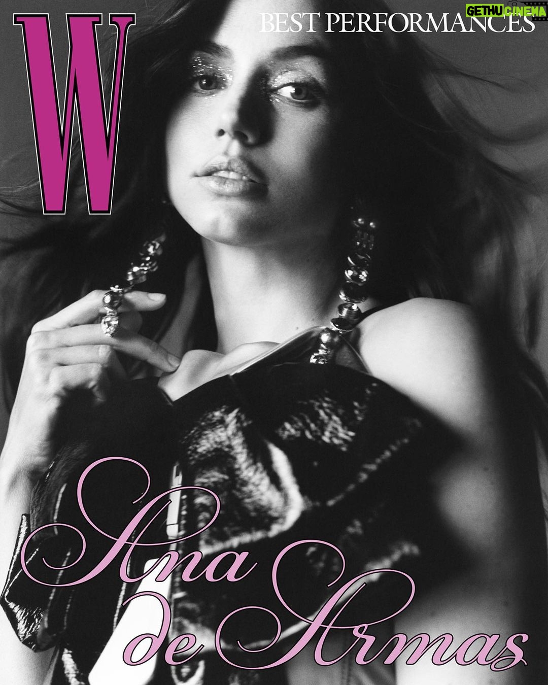 Ana de Armas Instagram - š THE BEST PERFORMANCES ISSUE š @wmag Editor-in-Chief & Styling: @saramoonves Writer: #LynnHirschberg Hair: @anthonyturnerhair Makeup: @luciapicaofficial Manicure: @michellesaundersjames Set Design: @gillemills Production: @ctdinc