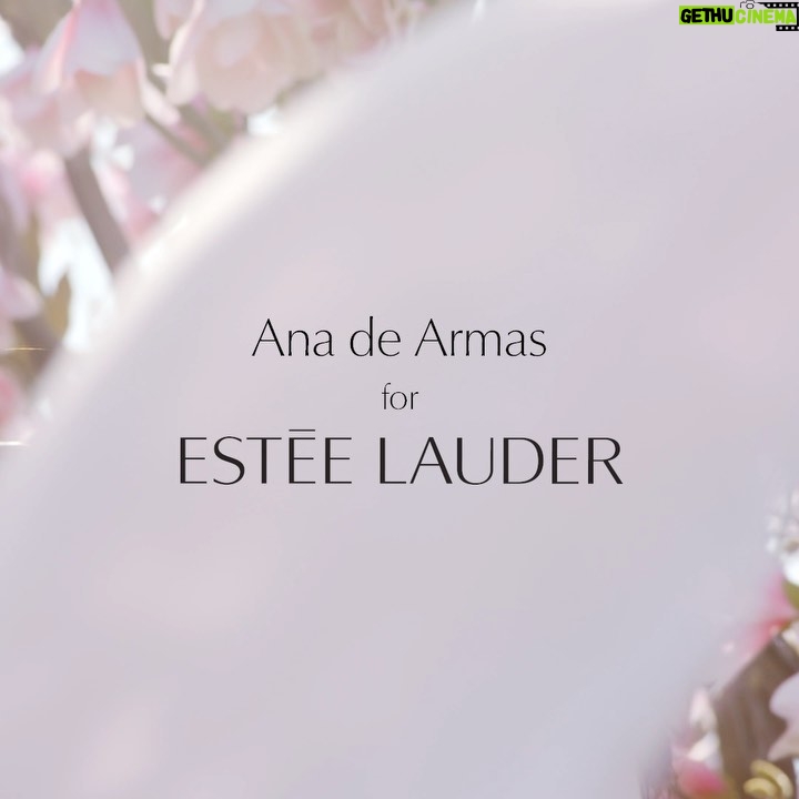 Ana de Armas Instagram - What beauty dreams are made of ✨💄💋 Proud to share that I am the newest @esteelauder Global Brand Ambassador! 💫 #EsteeGlobalAmbassador
