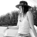 Ana de Armas Instagram - 🖤🎶🎩
