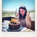 Ana de Armas Instagram - Thank you all so much for the birthday wishes and love! Cheers to another great year. 🎉🌈💕🙏🏻🌸🌹✨🎈 Gracias a todos por los mensajes de cumpleaños y el amor. Un brindis por otro año maravilloso.