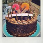 Ana de Armas Instagram - Thank you all so much for the birthday wishes and love! Cheers to another great year. 🎉🌈💕🙏🏻🌸🌹✨🎈 Gracias a todos por los mensajes de cumpleaños y el amor. Un brindis por otro año maravilloso.