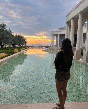 Ana de Armas Instagram - Bye Greece, you are stunning. ✨ Thanks @louisvuitton for making this experience so wonderful! 🫶🏻 Looking forward to our next adventure.