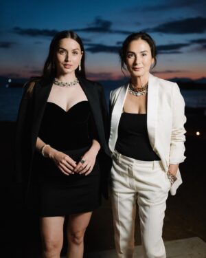 Ana de Armas Instagram - Last night celebrating @louisvuitton ‘s new high jewelry collection designed by @francescaamfitheatrof