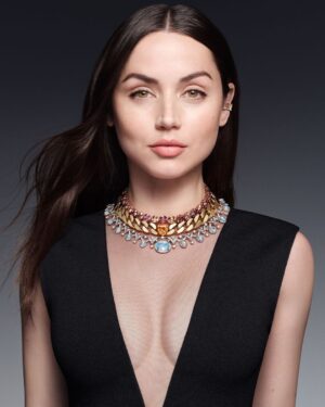 Ana de Armas Instagram - I am so excited to share my first campaign with @louisvuitton - Deep Time, the High Jewelry collection designed by the talented @francescaamfitheatrof is breathtaking. I love every piece! 

#LouisVuitton #LVHighJewelry #FrancescaAmfitheatrof