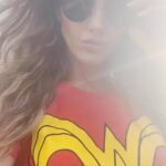 Anahí Instagram - Hoy deseo que en nuestra vida tengamos sueños cumplidos, amores sanos y reales. Días llenos de magia, de fuerza, unión y lucha, apoyándonos siempre entre nosotoras. Y Deseo para ti el amor propio más grande y verdadero. 💜