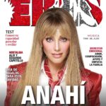 Anahí Instagram - ¡No te pierdas nuestra entrevista exclusiva con #Anahi, ¡Una estrella que nació para brillar! ✨ Descarga la edición en #linkinbio y en nuestras historias destacadas 📱👀 Ella es @Anahi , y tú… ¿Quién #Eres? 💖✨ En portada: @anahi Por: @luciaalarconz Uriel Santana fotógrafo @urielsantanafoto Asistente de foto: Hugo Serna @Hugoserna76 Maquillaje: Javier De la Rosa @delarosamakeup Peinado: Álex Arizmendy @alexarizmendyhairstyle Asistente de vestuario: Jonathan Uribe Ortega Prensa RP: @prensadanna @prensa_danna 🎥 @gabolojero