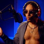Anas Hassouna Instagram - Le rappeur de Montréal x @highklassified x @oussaoui @l.poze à la réalisation @gabriel_d_photo à la 🎥 @toosik.studios 🎙 @fishnet.tv pour le flow
