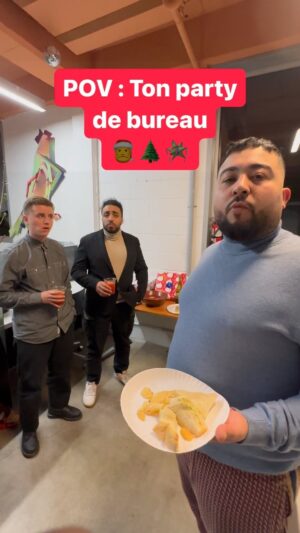 Anas Hassouna Instagram - Sylvain. Donne moi tes clés!!! 🎅 #fyp #quebec #québec #party #bureau #montreal #montréal #bureau #joke