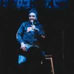 Anas Hassouna Instagram – Les derniers spectacles étaient fous et SOLD OUT j’crois on est en train de percer 😂 RDV la fin de semaine prochaine inshaAllah. 

@gabsls à la 📸