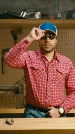 Anas Hassouna Instagram - Cash Séguin est passé chez club Soly 

Ca brasse dans les bureaux de @noovo.ca