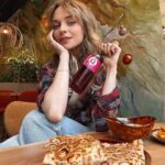 Anastasia Krylova Instagram - Внимание ! ‼️ Анастасия Крылова была множество раз замечена подписчиками в ресторане «Теремок»! @teremok_ru ЖАДНО ела блин «Морской богатырь», запивая ухой из форели 🫢 Да! Да! 😂 Это я❤️🙌🏻 Хлебом меня не корми, дай съесть блин !)😂 Я просто люблю когда полезно и когда вкусно!) 😊 А теперь «Теремок» – это еще и комфортные, красивые заведения, куда приятно придти вкусно поесть и провести время с друзьями или семьей. В новых «Теремках» много живых растений, мягкая мебель и уникальные интерьеры: ни один ресторан полностью не повторяет другой☘️ У «Теремка» я люблю все: блины с разными начинками, супы, салаты, домашние обеды, вегетарианские блюда🥦 И важное !!!!!‼️ В «Теремке» авторская кухня, готовят все только под заказ, не используют замороженные полуфабрикаты и консерванты. ☝🏻Поэтому, друзья, встретимся в Теремке ☀️🌸❤️ Мой самый-самый любимый блин «Морской богатырь» А у тебя ?) @teremok_ru #ТеремокВкусно #анастасиякрылова