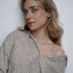Anastasia Krylova Instagram - уютное осеннее настроение…. Фотограф @samegviny Мэйк и укладка @loveykaamua Стилист @sin.stylist #анастасиякрылова #актриса