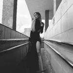 Anastasia Krylova Instagram - вышла за хлебом в @batnorton макияж @liatunik 🖤🤍 со мной ходила @cheraveraa #анастасиякрылова