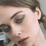 Anastasia Krylova Instagram - Проводница Светлана поезда Сочи-Москва, сказала, что с такими данными мне надо в Голливуд. Ок. Понял. Принял. Образ @liatunik @daria_mezhenina #анастасиякрылова