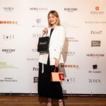 Anastasia Krylova Instagram - Спела на благотворительном вечере, средства от которого пошли на лечение мальчика Яна, 2 года с редким генетическим заболеванием СМА @yan_sma3_help ,которому очень нужна помощь🙏🏻 Спасибо большое чудесной @nastyarybaltover за организацию и всем партнерам за помощь🤍 #творидобро платье @charuel_official #анастасиякрылова Ресторан-Яхта «Чайка»