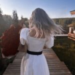 Anastasia Krylova Instagram - Да, принцесса ❤️❤️❤️ В этот день в платье от @charuel_official P.S и прекрасный дом villabitsa.ru