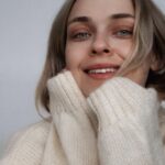 Anastasia Krylova Instagram - Глянула свой инстаграм, по моему скромный инстаграм, по сравнению с молодыми блогерами или публичными людьми. и в кино у меня дублёры… ну что за скромняшка☺️ P.S жду хейтеров Фото @shesterrnina #анастасиякрылова #актриса