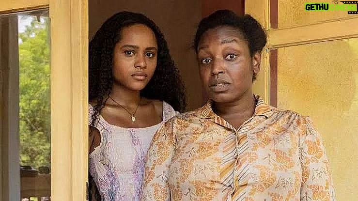 André Gabeh - 3K Likes - Há alguns anos as pessoas diziam que não havia muitos negros fazendo novela ou cinema nacional porque não existiam bons atores negros. As pessoas falavam isso sem o menor constrangimento e na frente de qualquer um. Eu mesmo ouvi essa frase de alguns atores brancos e eles juravam que estavam falando algo inofensivo e inocente.
SEMPRE EXISTIRAM GRANDES ARTISTAS NEGROS. ARTISTAS GENIAIS E GRANDIOSOS. SEMPRE EXISTIRAM. O que não existiam eram oportunidades.
Quem está vendo RENASCER e não está encantado com DUDA SANTOS (Santinha) e BELIZE POMBAL (Quitéria) está vendo Renascer errado.
Maravilhosas. Só no olhar.
.