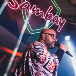 André Gabeh Instagram - 🎶🥁#SamBay AO VIVO no Mourisco Mar recebendo @euandregabeh! ✨ #Sambay, a nossa roda de samba!🍻🏳️‍🌈🏳️‍⚧️ 📸 @gabinettooo