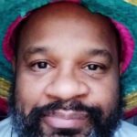 André Gabeh Instagram – Nos subúrbios do Rio,
atravessamos desafios
de troncos aos risos.

O diverso é preciso
é fronte e fonte 
de alegrias e energias
que se unem sob a mesma voz.

Ubuntu é a prática do verdadeiro nós por nós!

Entre nessa corrente, como o nosso irmão @euandregabeh ♥️🤜🏾🤛🏾♥️

Ubuplay é diversidade em movimento!

#AndreGabeh #ubuplay #streaming #cinemasnegros #plataforma #negritude #CulturaRio #Foca #institutobrzdonanenem #faperj #ppgcineuff