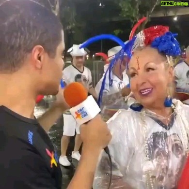 André Gabeh - 1.9K Likes - O nome dessa senhora poderia ser Maiorca, né? Porque são pérolas e mais pérolas.
Tá de parabéns.
Desejo sucesso.