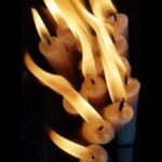 André Gabeh Instagram – Eu adorei às almas santas e benditas!
Na segunda-feira benta eu adorei meus ancestrais.
Nas orações disse preces jamais ditas.
A luz da vela queimou lenta e me deu paz.
Rezei!
Pra quem veio antes de mim.
Pedi!
Proteção pra quem veio depois.
Sorri!
Quando um vento me abraçou.
Pois vi!
Que Olorum me confirmou.
Confirmou minha fé nas almas
Confirmou minha fé nas almas
Confirmou minha fé nas almas benditas
Pra elas peço palmas.

#NuncaFoiSorteSempreFoiMacumba

Imagens do Cruzeiro das Almas da Igreja Nossa Senhora do Sagrado Coração na Praça Seca.