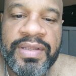 André Gabeh Instagram - Cadê influencers que adoram fingir que tem comprometimento social pra falar sobre o absurdo que acontece com o Rio de Janeiro? Adoraria estar aqui falando e amenidades, de fofuras.. mas a @aguasdorio simplesmente achou que água não é importante pra parte dos cariocas. Isso tudo em dias com sensação térmica beirando os 50°. É isso mesmo? A gente não pode fazer nada mesmo?