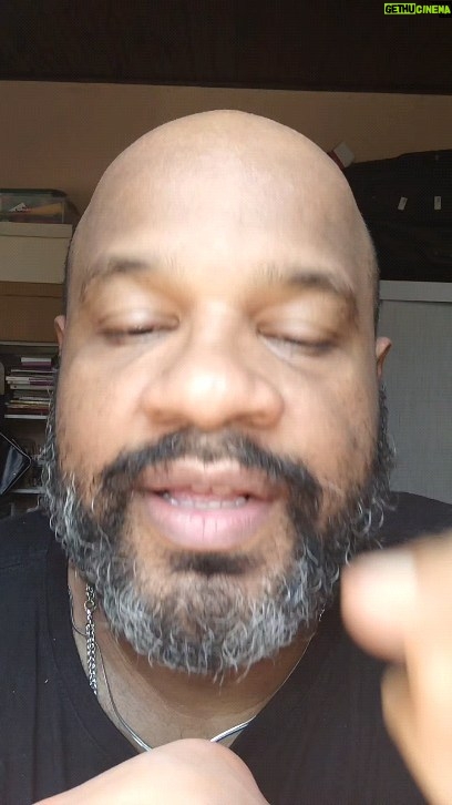 André Gabeh - 1.8K Likes - Façam seus exames.
Fiz em Madureira. Polo 1. Dr. Cleantho.
Minha próstata está linda.
Greek kisses and Brazilian hugs for ALL, folks.