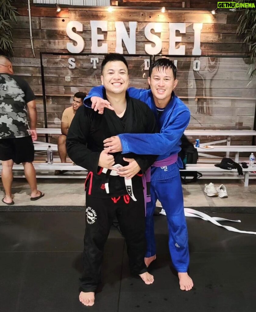Andre Soukhamthath Instagram - I got to be apart of something special last night. Not only did I get to train with my cousin, but I got to be apart of a good cause in honour of someone who seemed really special to the community (RIP Neff). I want to say I’m really proud and admire my cousin and his wife. He recently lost his sister in-law in April and she left behind 3 children. Him and his wife took them in as their own and are planning to be their guardians. I witnessed all 3 kids receive a scholarship to train at @senseistudioheadquarters as long as they maintained a B+ average in school. The power of #MartialArts is strong 💪🏽. It changed my life and kept me busy when I was mourning, and I’m hoping it does the same for their whole family 🙏🏽❤️ #BJJ #Deeppost #teamsoukhamthath Modesto, California
