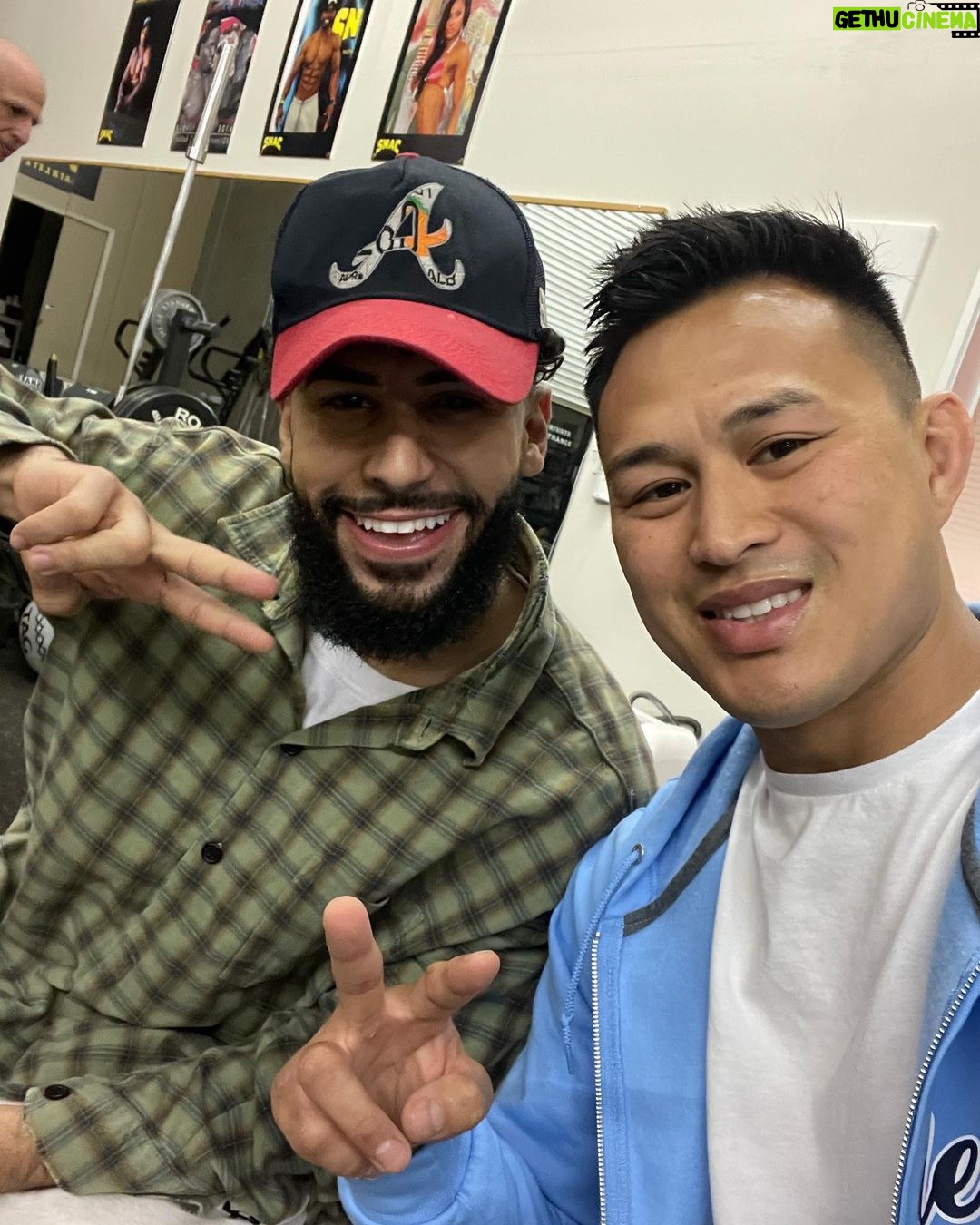 Andre Soukhamthath Instagram - It was amazing witnessing @boobooandrade prepare for his upcoming bout on November 25th against David Benavidez. Demetrius is from the same small state that I am from and he’s always representing Rhode Island. Growing up in similar areas, I have an idea of the trials and tribulations he had to get through to get to where he’s at now. He is inspiring so many kids and people from the 401 and proving that anything is possible if you stay focused on your goals and dreams. Very grateful I got to slide through his camp at @snacsystem. 🇨🇻 He’s looking incredible 🥊🔥 #RhodeIsland #providence #itsmeagain SNAC