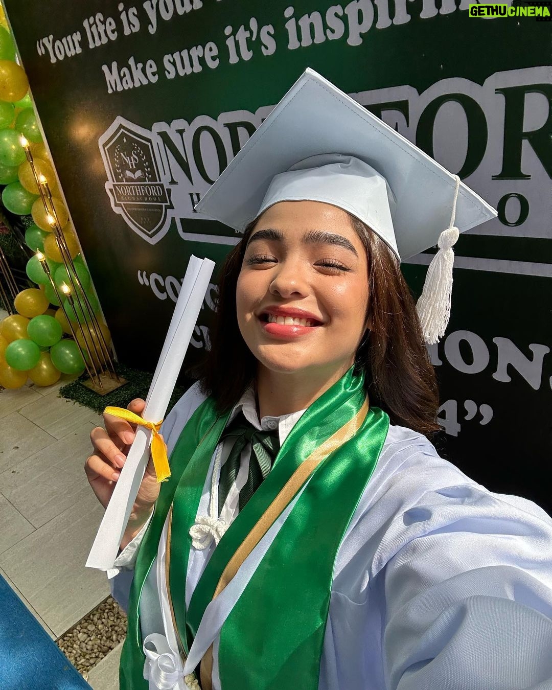 Andrea Brillantes Instagram - From bullying, mental health, and poverty to harassment, grooming, and abuse of different kinds, use of substance and more. I am incredibly proud and honored to be a part of this show that fearlessly tackles sensitive topics and raises awareness for all of us. When I was first approached about this show, they mentioned that it would be the first of its kind. I didn’t feel any fear whatsoever; instead, I felt an overwhelming sense of passion and excitement to be a part of it. I want to express my gratitude to everyone who watched Senior High, those who created theories and content, the Facebook groups, and all the supporters who cheered on each cast member during their moments in the spotlight. Thank you to everyone who loved this show. It is my hope that you have learned a great deal, and that we were successful in conveying the message we intended with this production. Of course, I would also like to extend my thanks to Dreamscape and ABS-CBN for entrusting me with such a significant role. To Sky and Luna, I am truly grateful for the invaluable lessons I have learned from both of you. The process of bringing these twin characters to life was a journey, and I will always hold a deep affection for them. No goodbyes, just a temporary farewell! Until we meet again. That’s the Northford way! ( SENIOR HIGH LAST TAPING DAY VLOG LINK IN BIO )