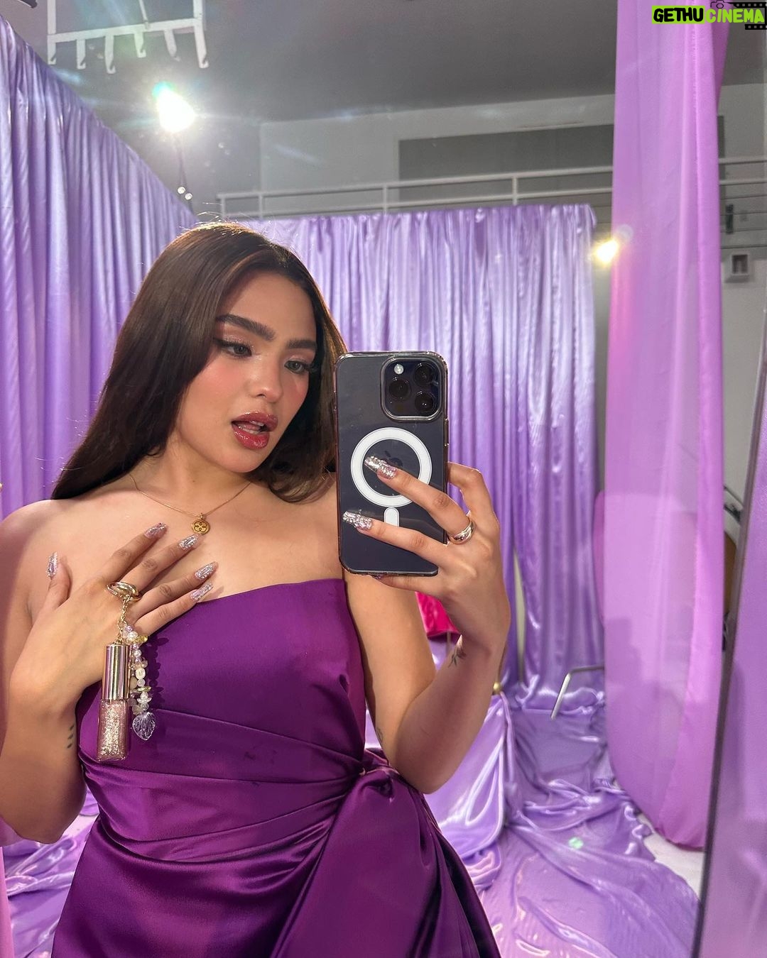 Andrea Brillantes Instagram - The last 24hrs have been craZzzy wild (in a good way π) for @luckybeautyinc!!! Thank you for all of your support i really feel lucky π π€ Our discounts will only be available until tomorrow kaya check out na!!!!!! π€£ποΈπ #LuckyBeauty #LuckyGirlFantasy #LuckyBeautyCharms