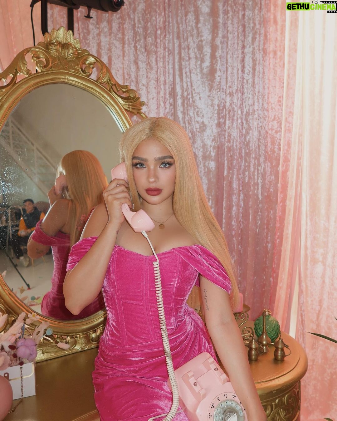 Andrea Brillantes Instagram - The last 24hrs have been craZzzy wild (in a good way π) for @luckybeautyinc!!! Thank you for all of your support i really feel lucky π π€ Our discounts will only be available until tomorrow kaya check out na!!!!!! π€£ποΈπ #LuckyBeauty #LuckyGirlFantasy #LuckyBeautyCharms