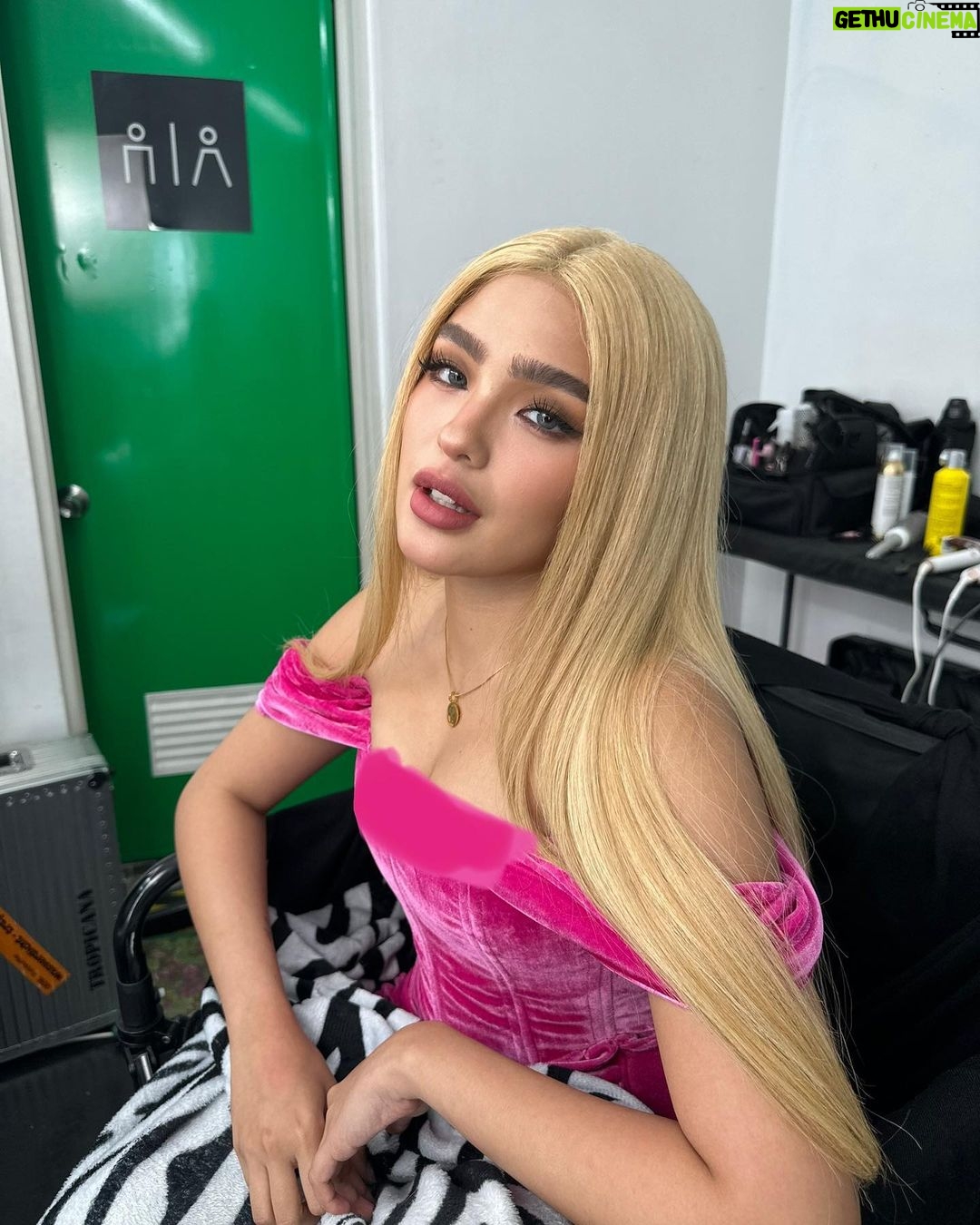 Andrea Brillantes Instagram - The last 24hrs have been craZzzy wild (in a good way π) for @luckybeautyinc!!! Thank you for all of your support i really feel lucky π π€ Our discounts will only be available until tomorrow kaya check out na!!!!!! π€£ποΈπ #LuckyBeauty #LuckyGirlFantasy #LuckyBeautyCharms