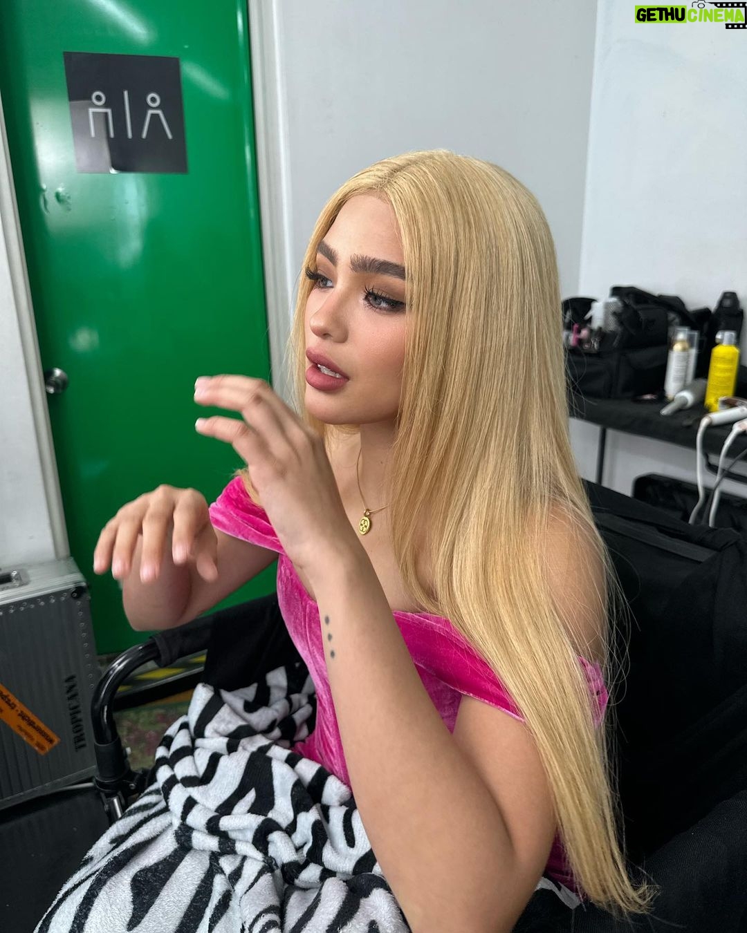 Andrea Brillantes Instagram - The last 24hrs have been craZzzy wild (in a good way π) for @luckybeautyinc!!! Thank you for all of your support i really feel lucky π π€ Our discounts will only be available until tomorrow kaya check out na!!!!!! π€£ποΈπ #LuckyBeauty #LuckyGirlFantasy #LuckyBeautyCharms