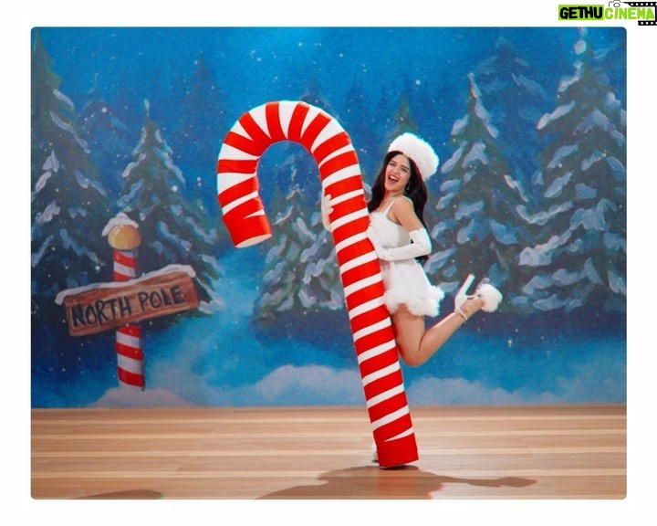 Andrea Brillantes Instagram - Follow your north star, and you will never get lost. π #StarMagicalChristmas β€οΈπ Video Production: @tidal__studios Concept β’ Direction: @andreydulalia DOP β’ Cam Op: @raymondcabalhin Assist: Kenneth Aregon Lights: @blackbulb Post Production: @tidal__studios Glam Team: Stylists: @eldzsmejia Makeup artists: @marbentalanay Hairstylists: @ariesmanal_hair PD: @adset