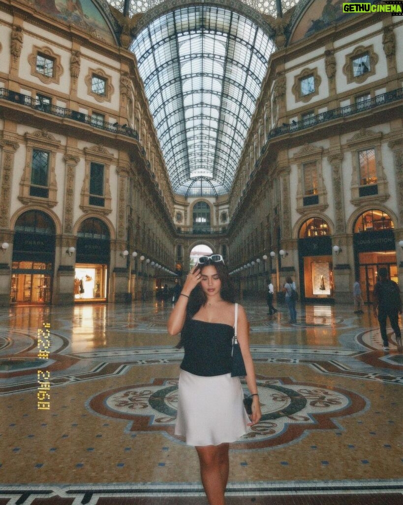 Andrea Brillantes Instagram - needed a break from all the glam photos, so here are some casual pictures of me in Milan🥰 Milano, Italy