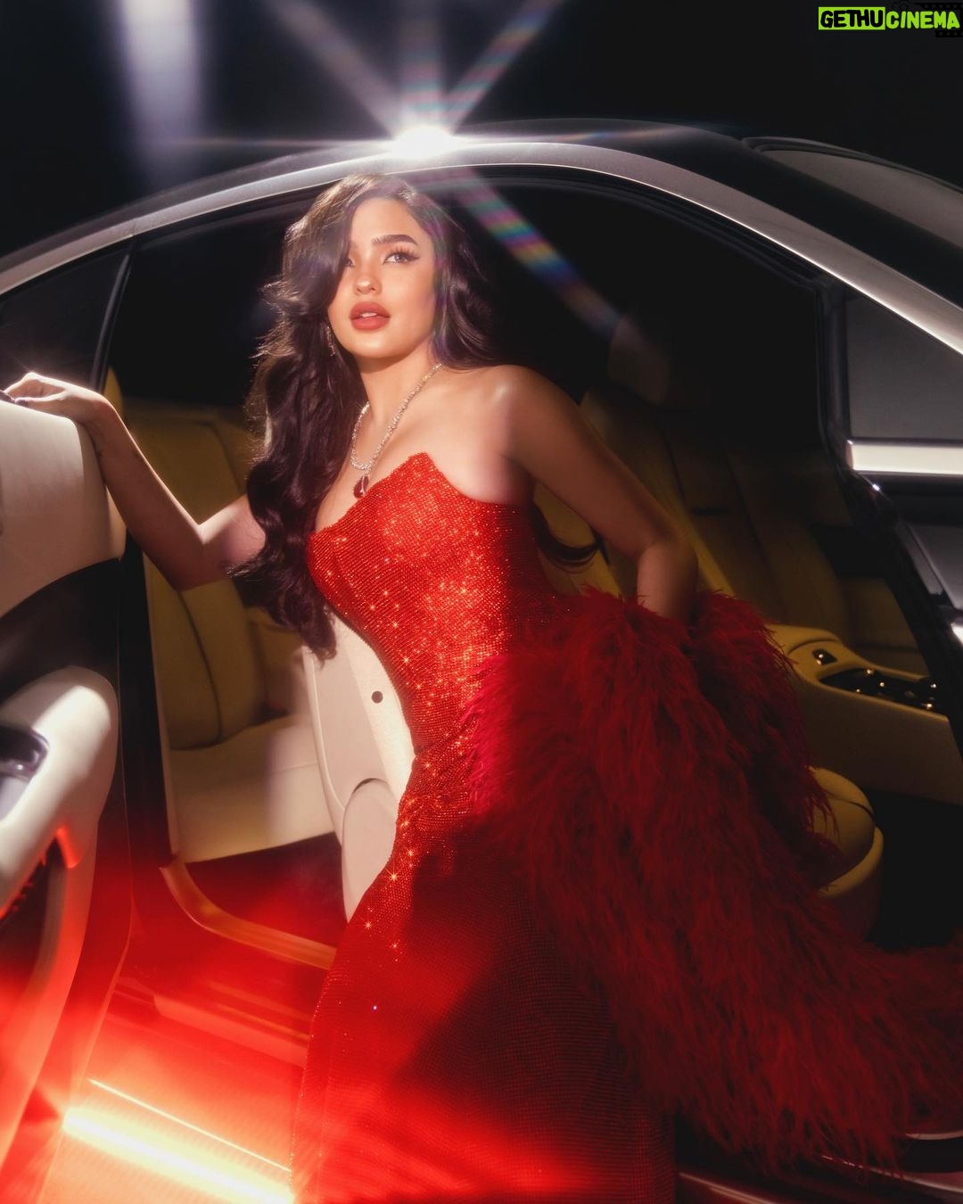 Andrea Brillantes Instagram - It has been my greatest privilege to wear a masterpiece created by artisans last night. My gown was made by @michaelleyva_ and his team, who spent hours and hours hand beading every crystals. To complete the look, I was adorned with beautiful custom jewelry by @lunabydrakedustin, what a dream to ne able to wear a beautiful piece 🥹😱 I am truly grateful and honored. I just want to give a huge shoutout to my fairy godmothers, aka my amazing glam team. Seriously, you guys always have my back and make me look stunning. I am beyond blessed to have you as my team and as lifelong friends. Your care and talent mean the world to me. Love you guys! Dress by @michaelleyva_ Jewelry by @lunabydrakedustin Photographed by @charismalico Styling by @eldzsmejia Styling assoc @carlalbertooo Makeup by @marbentalanay Hair by @rjdelacruz Shoes by @doreenodvina Set design by @adsetprod