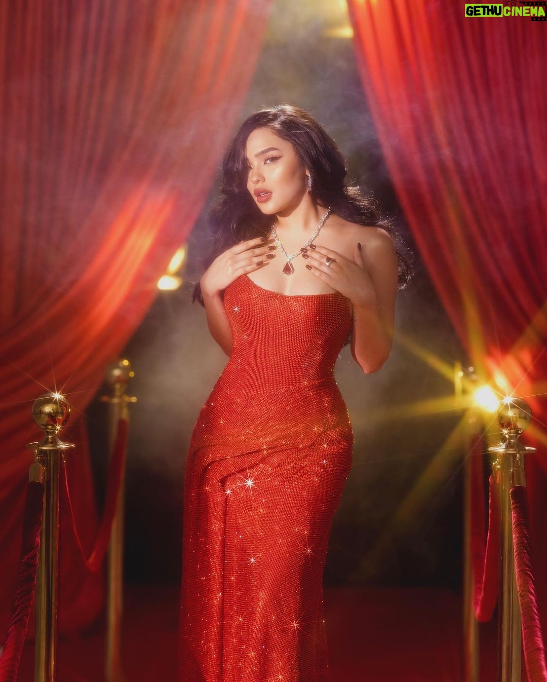 Andrea Brillantes Instagram - ABS CBN BALL 2023 ❤️🔥 Dress by @michaelleyva_ Jewelry by @lunabydrakedustin Photographed by @charismalico Styling by @eldzsmejia Makeup by @marbentalanay Hair by @rjdelacruz Shoes by @doreenodvina Set design by @adsetprod #ABSCBNball2023