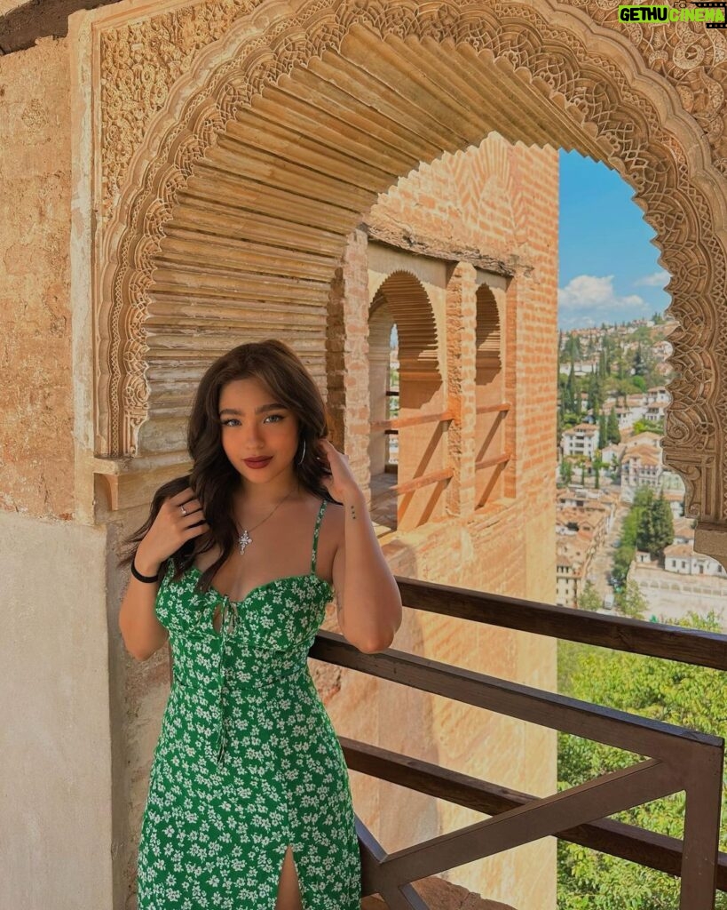 Andrea Brillantes Instagram - Missing Granada…🤍 Granada, España