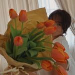 Andrea Brillantes Instagram - Just me being obsessed with orange tulips 🍊🌷