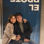 Andrea Frigerio Instagram - Hoy fuimos al Teatro del Pueblo a ver El Brote. No se pueden perder esta obra escrita y dirigida por @emilianodionisi e interpretada MAGISTRALMENTE por @robertopeloni Por favor no se la pierdan,es realmente algo fuera de lo común,salimos todos muy conmovidos. Está los Domingos y los Lunes,sala llena,saquen las entradas y vayan,después me cuentan. Gracias @sebastianezcurra @finibocchino❤️
