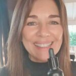 Andrea Frigerio Instagram - Collagene( Human) es el primer producto de la línea Biohacking de The Chemist Look. La novedad es que este booster incorpora un péptido de colágeno de genética humana y funcional, bioproducido en plantas. El colágeno disminuye aproximadamente 1% con cada año de edad a partir de los 21 años. Collagene( Human) aumenta la producción y la retención de colágeno en la piel activando el"Collagene Banking",un sistema dérmico de acumulación y depósito de colágeno, mejorando la estructura e integridad tensional de la piel. La Nueva Era del Colágeno! #colagenohumano Les dejo el dato entren a: @thechemistlook_ar