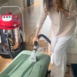 Andrea Frigerio Instagram - Vinieron los chicos de CleanNew a limpiar mis tapizados ! Además de quedar todo impecable y divino, eliminaron de mis tapizados ácaros, bacterias, hongos y virus. Los espero nuevamente para blindar los muebles contra líquidos y manchas!Mirá el resultado de la #ExperienciaCleanNew