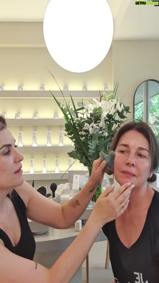 Andrea Frigerio Instagram - Vivo con lore de @chiloftbeauty y @chi_house_ . Rejuvenecimiento natural !