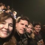 Andrea Frigerio Instagram - Hoy fuimos al Teatro del Pueblo a ver El Brote. No se pueden perder esta obra escrita y dirigida por @emilianodionisi e interpretada MAGISTRALMENTE por @robertopeloni Por favor no se la pierdan,es realmente algo fuera de lo común,salimos todos muy conmovidos. Está los Domingos y los Lunes,sala llena,saquen las entradas y vayan,después me cuentan. Gracias @sebastianezcurra @finibocchino❤️
