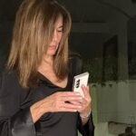 Andrea Frigerio Instagram - Ya tengo mi nuevo Galaxy Z Fold 5 y la verdad que estoy encantada! Puedo hacer selfies con la cámara principal mientras me veo en la pantalla, usar varias apps al mismo tiempo y obvio, mirar todos mis contenidos favoritos en su pantalla de 7,6 pulgadas! Me encanta, vos también #UniteAlLadoFlex @samsungargentina