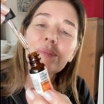 Andrea Frigerio Instagram - El colágeno disminuye aproximadamente un 1% cada año a partir de los 20. Collagene(human) de @thechemistlook_ar es lo nuevo es la era del colágeno. Un producto innovador de la línea Biohacking que utiliza un abordaje diferente para aumentar y estabilizar el propio colágeno de la piel. Potencia, reprograma y aumenta tanto su producción como sus reservas. #Collagene #CollageneBanking