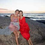 Andrea Frigerio Instagram - Como les conté en mis historias estamos en José Ignacio disfrutando del Festival de Cine que , como hace 14 años , está presente los primeros días de Enero @jiiff_festival . Como no podía ser de otra manera fuimos con @finibocchino a lo de @paula.martini.ji a elegirnos unos outfits . Paula abrió su tienda en Bajo el alma( justo enfrente de la plaza del pueblo) hace 25 años!!! y yo sino fui la primera fui la segunda que entré a comprarle algo 😂😂😂 Su colección es absolutamente fascinante, si vienen por acá no dejen de pasar pero sino vienen también está en Buenos Aires.Es todo todo todo increíble, único! Les comparto unas fotos, un beso! @grupomass